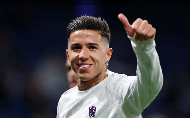 nguy-co-mat-enzo-fernandez-vao-tay-psg